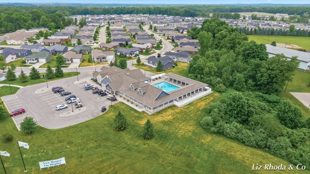 5610 Kingsley Drive NE, Rockford, MI 49341