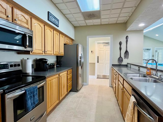 5610 Kingsley Drive NE, Rockford, MI 49341