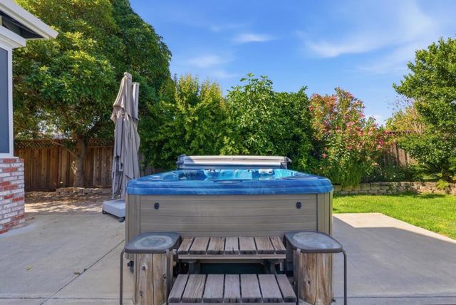 1270 Burrows Road, Campbell, CA 95008