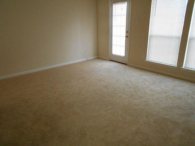 9 N Forrest Avenue, La Porte, TX 77571