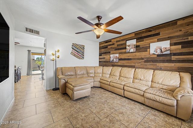 2055 E 7TH Avenue, Mesa, AZ 85204