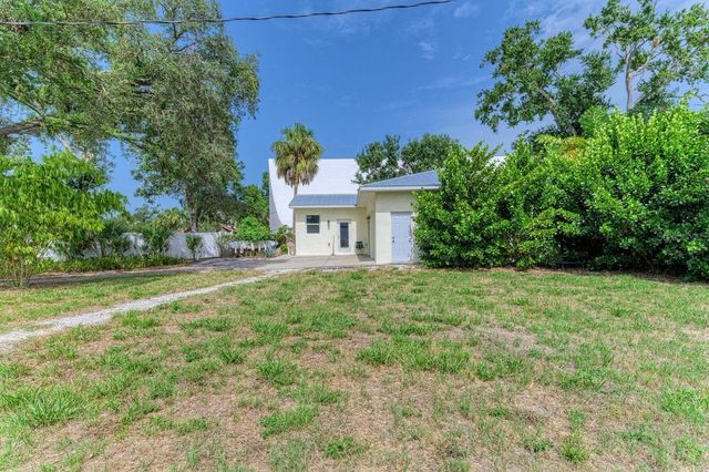 1300 LOMA LINDA COURT, Sarasota, FL 34239