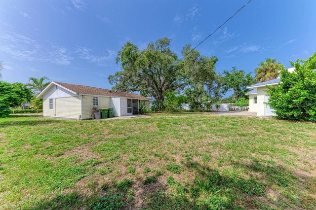 1300 LOMA LINDA COURT, Sarasota, FL 34239