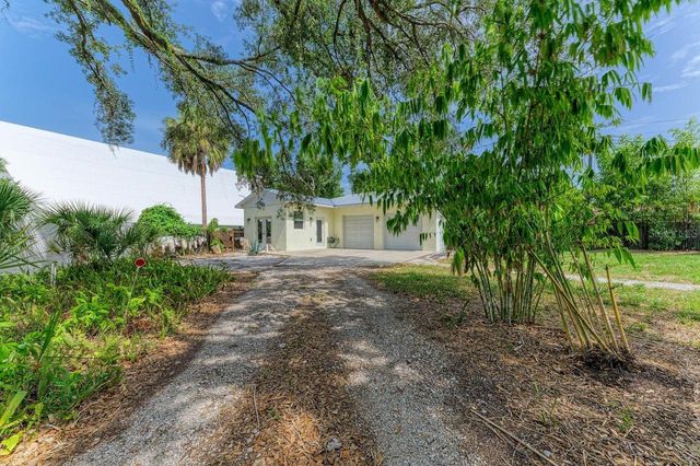 1300 LOMA LINDA COURT, Sarasota, FL 34239