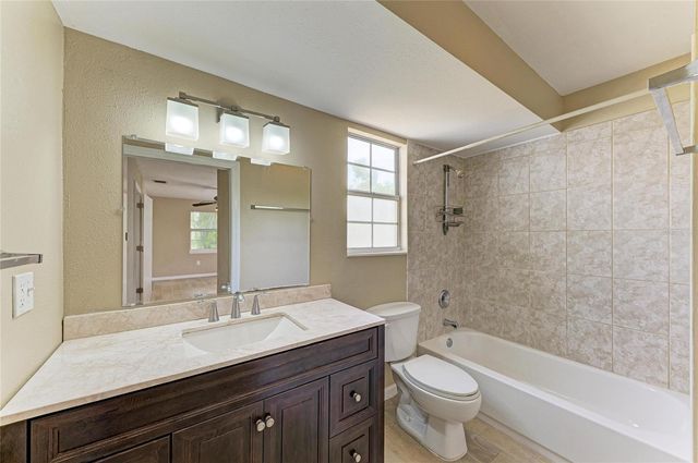 1300 LOMA LINDA COURT, Sarasota, FL 34239