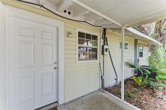 1300 LOMA LINDA COURT, Sarasota, FL 34239