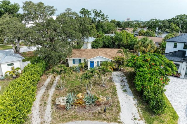1300 LOMA LINDA COURT, Sarasota, FL 34239