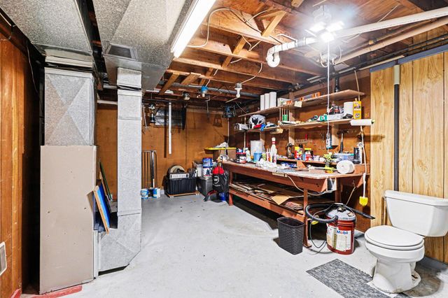 2424 Nichols Road, Kalamazoo, MI 49004