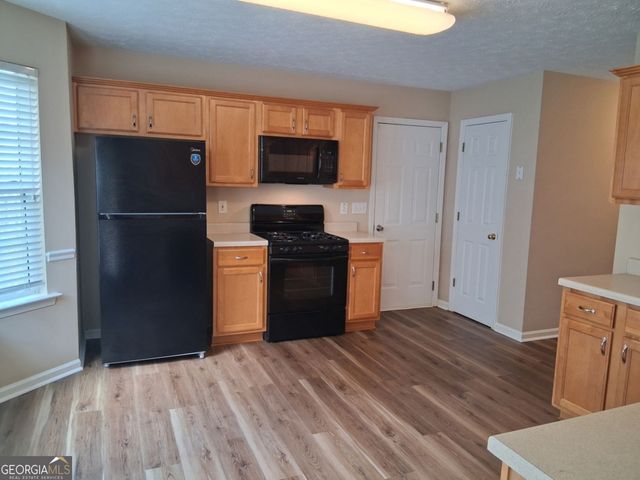 130 Vinings Drive, Mcdonough, GA 30253