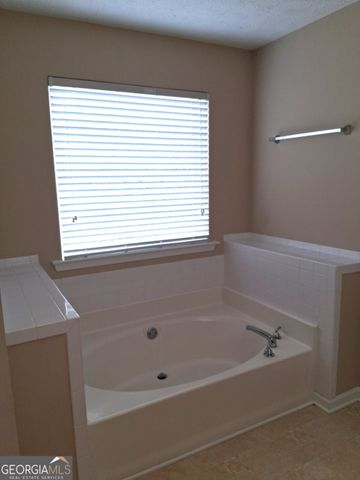 130 Vinings Drive, Mcdonough, GA 30253