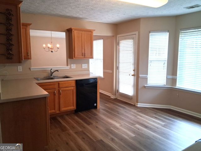 130 Vinings Drive, Mcdonough, GA 30253