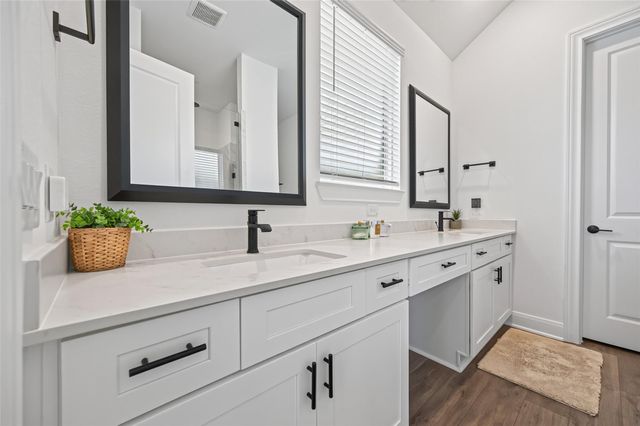 18218 Ellerden Forest Drive, Tomball, TX 77377