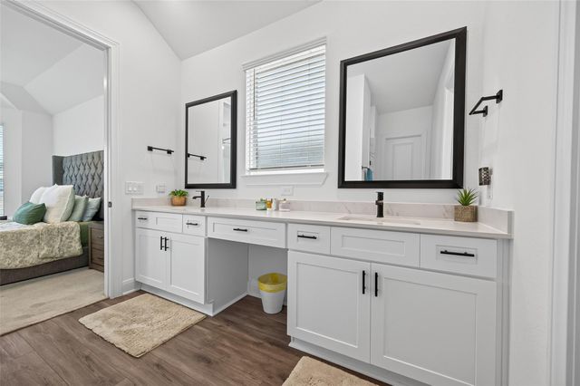 18218 Ellerden Forest Drive, Tomball, TX 77377