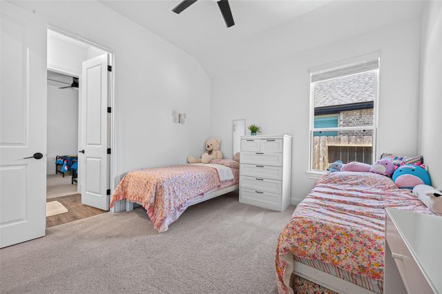 18218 Ellerden Forest Drive, Tomball, TX 77377