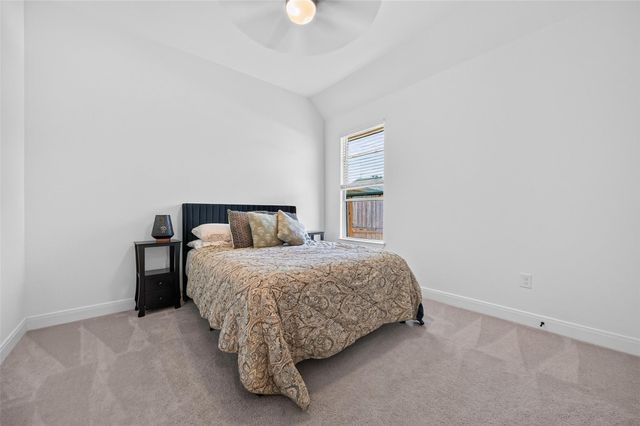 18218 Ellerden Forest Drive, Tomball, TX 77377