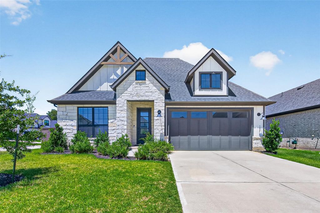18218 Ellerden Forest Drive, Tomball, TX 77377