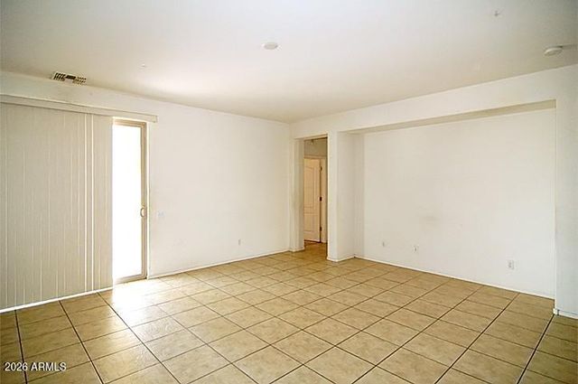 9237 W Milkweed Loop, Phoenix, AZ 85037