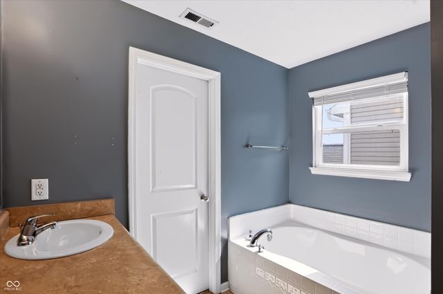 2979 W Sampler Lane, Monrovia, IN 46157