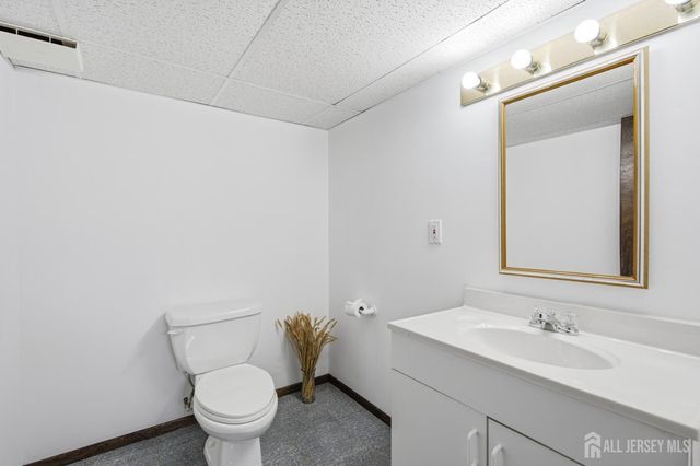 167 Mundy Avenue, Edison, NJ 08820