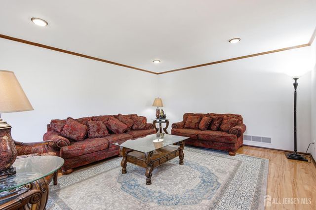 167 Mundy Avenue, Edison, NJ 08820