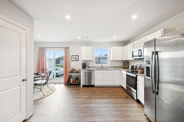 3625 Brookway Dr, Nashville, TN 37207