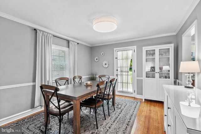 108 E WAVERLY RD, Wyncote, PA 19095