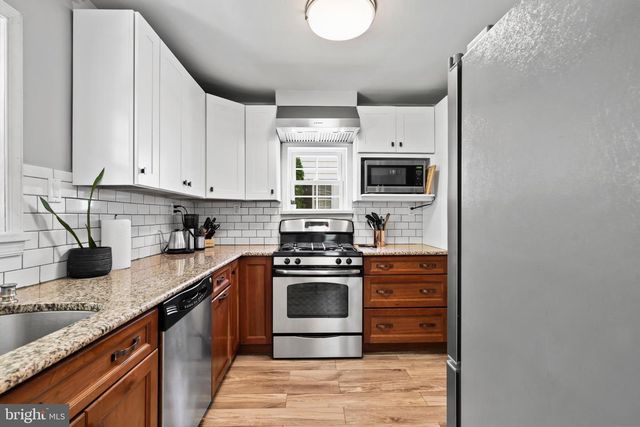 108 E WAVERLY RD, Wyncote, PA 19095