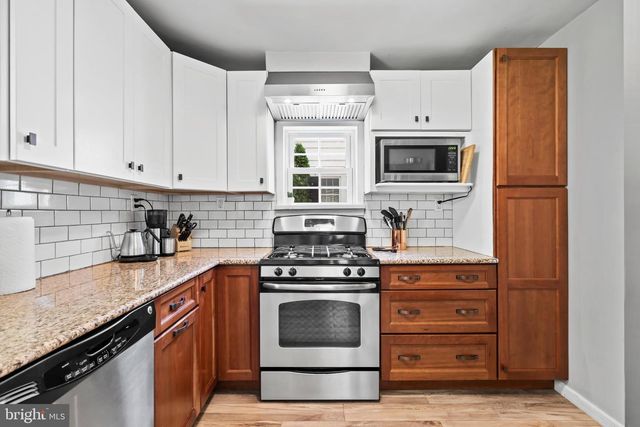 108 E WAVERLY RD, Wyncote, PA 19095