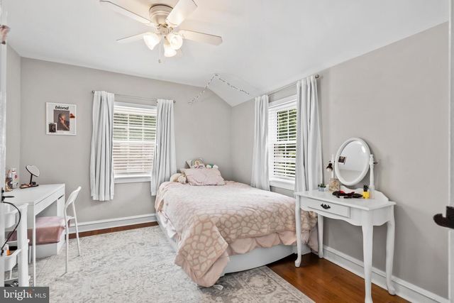 108 E WAVERLY RD, Wyncote, PA 19095