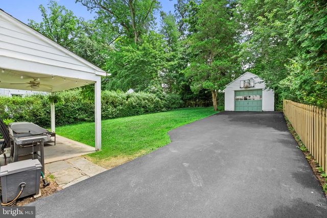 108 E WAVERLY RD, Wyncote, PA 19095