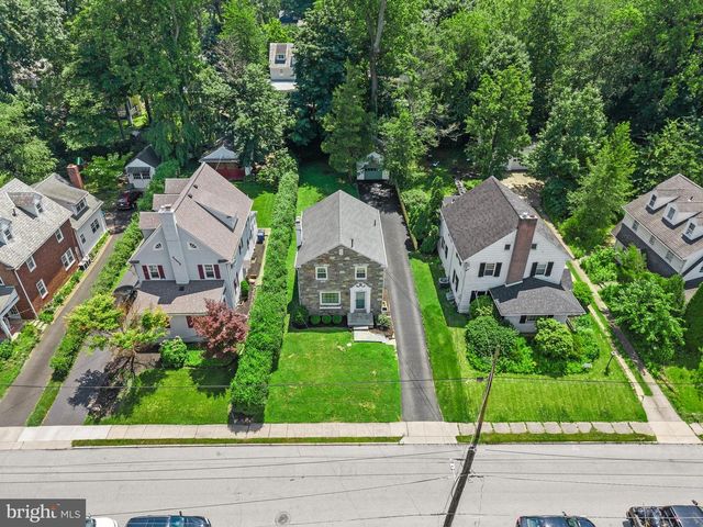 108 E WAVERLY RD, Wyncote, PA 19095