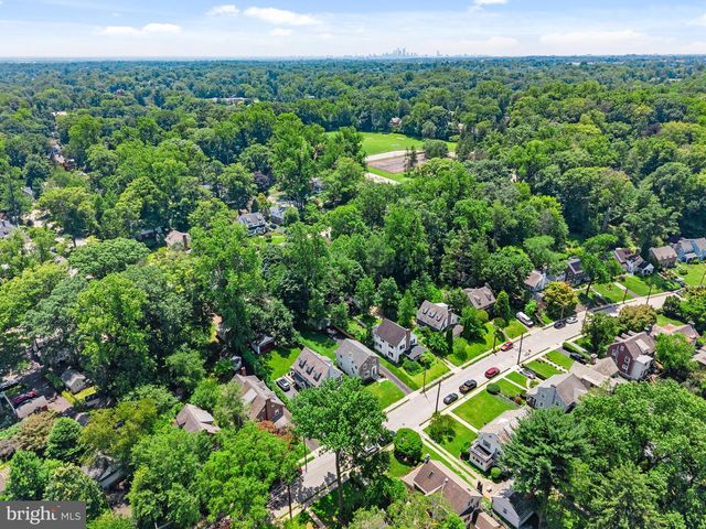 108 E WAVERLY RD, Wyncote, PA 19095