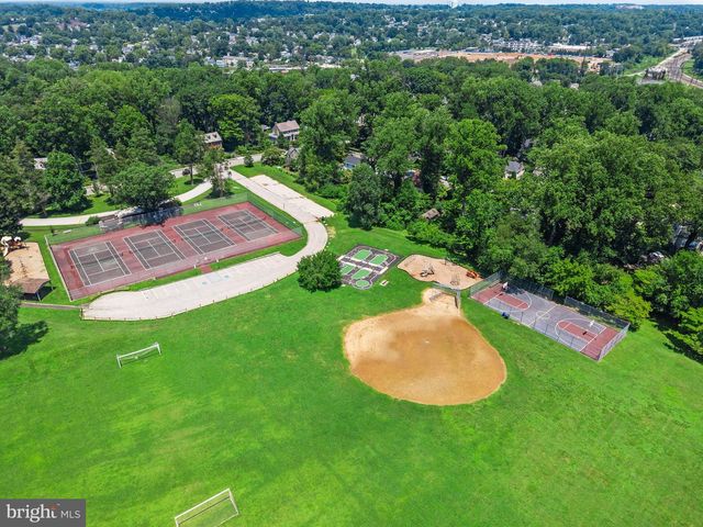 108 E WAVERLY RD, Wyncote, PA 19095