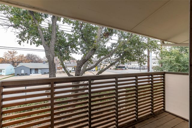4616 W Lovers Lane 205, Dallas, TX 75209