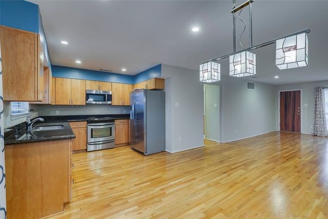 4616 W Lovers Lane 205, Dallas, TX 75209