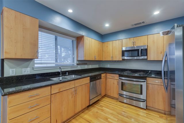 4616 W Lovers Lane 205, Dallas, TX 75209