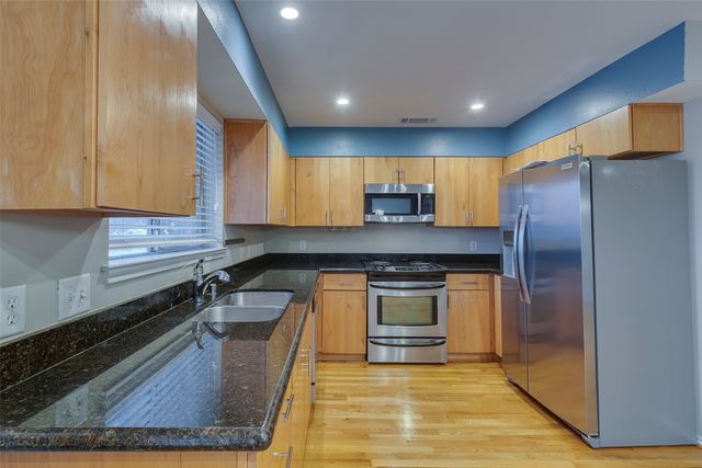 4616 W Lovers Lane 205, Dallas, TX 75209