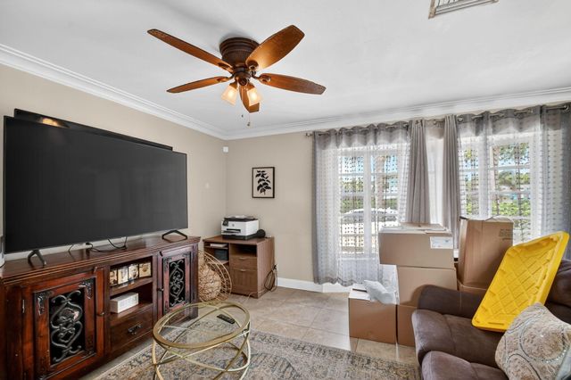 1660 40th Street, West Palm Beach, FL 33407