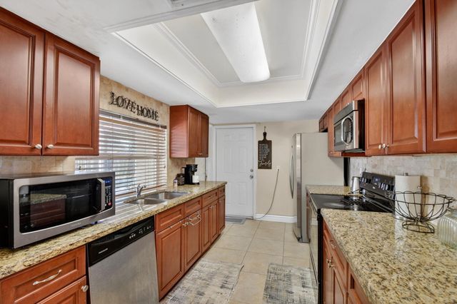 1660 40th Street, West Palm Beach, FL 33407