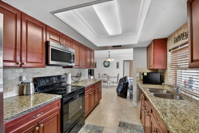 1660 40th Street, West Palm Beach, FL 33407