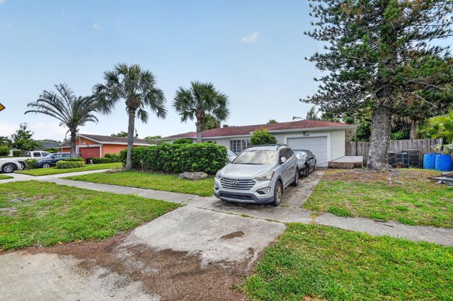 1660 40th Street, West Palm Beach, FL 33407