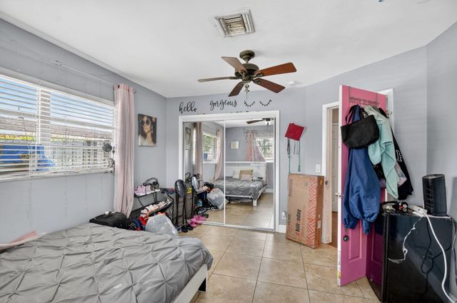 1660 40th Street, West Palm Beach, FL 33407