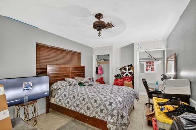 1660 40th Street, West Palm Beach, FL 33407