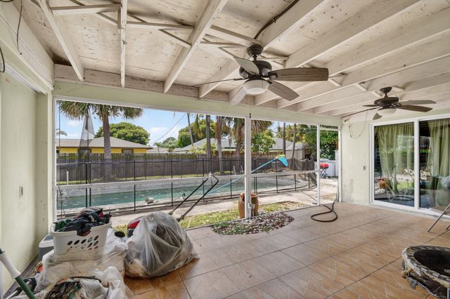 1660 40th Street, West Palm Beach, FL 33407