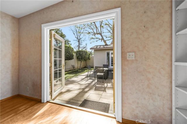 5906 Colbath, Valley Glen, CA 91401