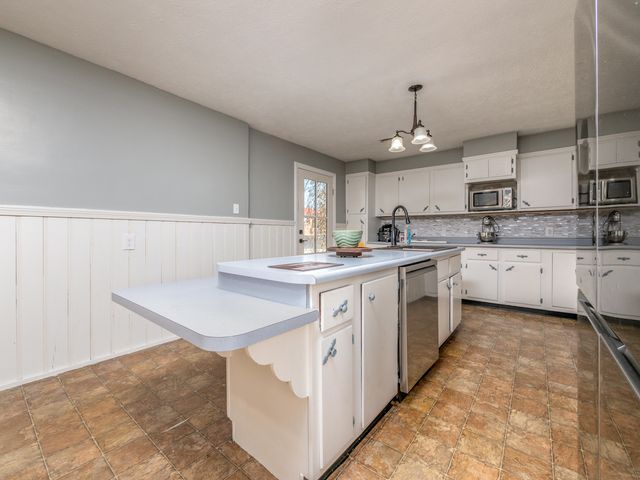 419 Liberty Road, West Liberty, KY 41472