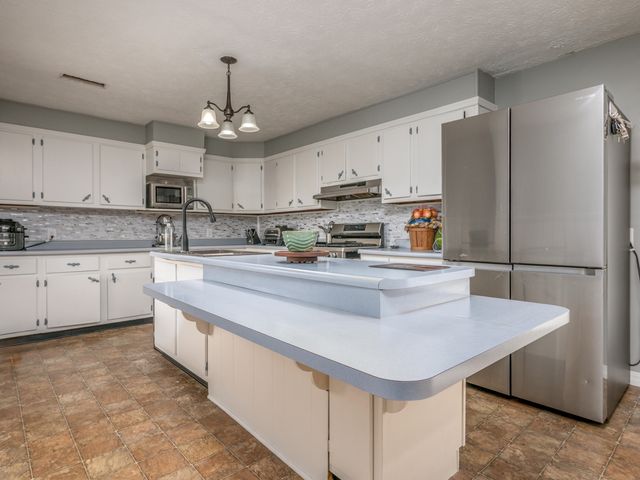 419 Liberty Road, West Liberty, KY 41472