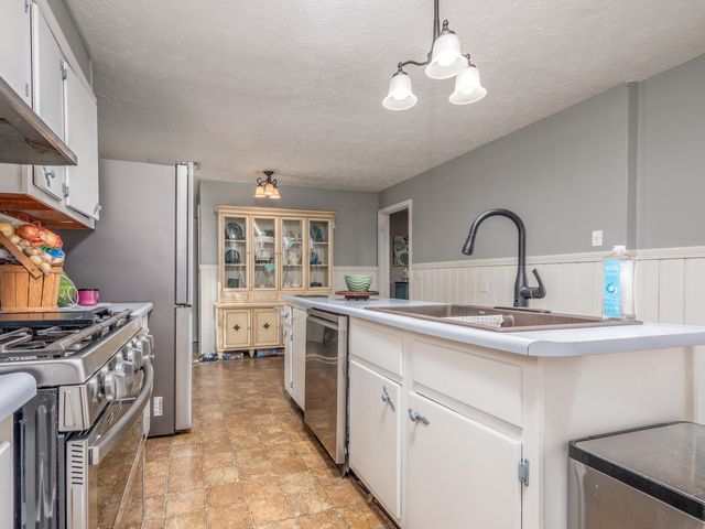 419 Liberty Road, West Liberty, KY 41472