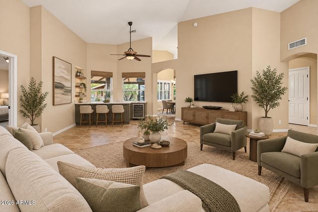 4613 W DESERT HOLLOW Drive, Phoenix, AZ 85083