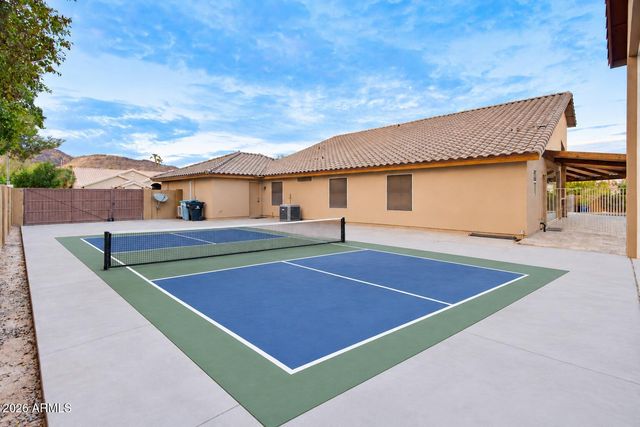 4613 W DESERT HOLLOW Drive, Phoenix, AZ 85083